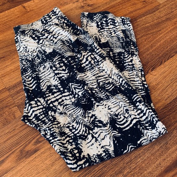 RVCA Black and White Patterned Pants - Picture 3 of 5